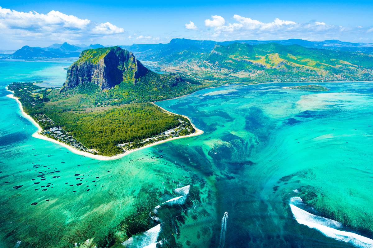 Live In Mauritius