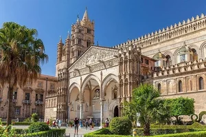 Walking tour of Palermo